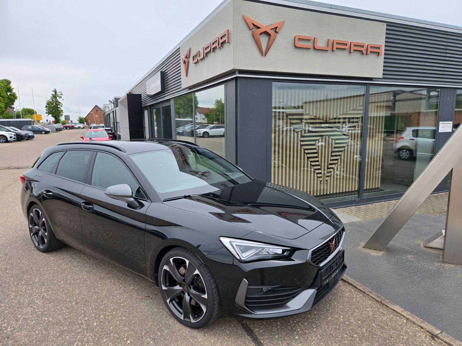Cupra Leon Sportstourer VZ245 / AHK / Navigation