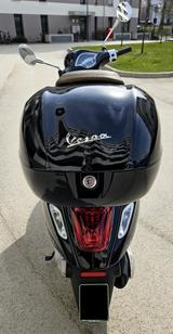 Piaggio Vespa Primavera 50 | 350 km | Wie neu | Schwarz  - PIAGGIO MOFA
