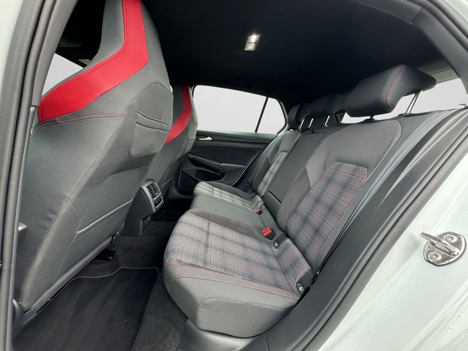 Volkswagen Golf - Bild 14