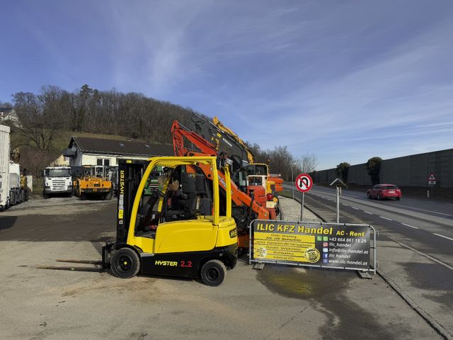 Hyster J2.2 XN Triplex Seitenschieber Freihubmast