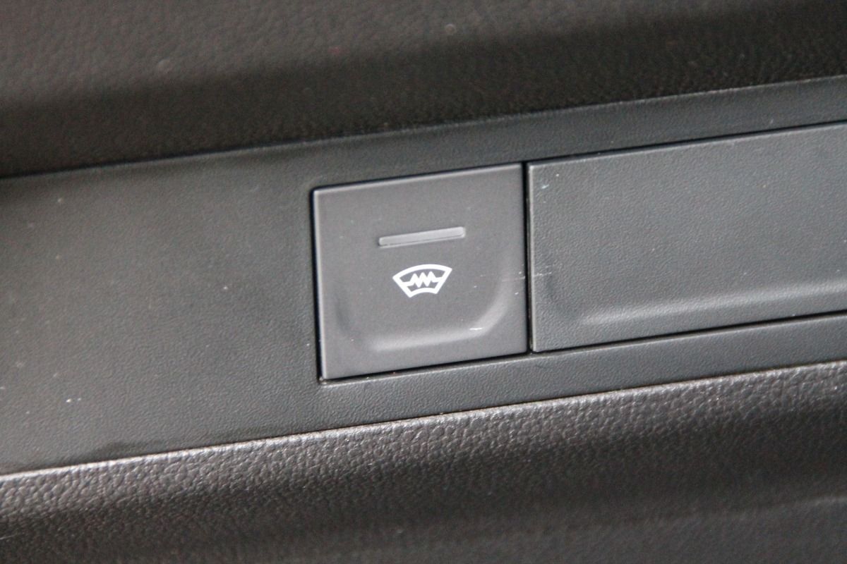 Fahrzeugabbildung Renault Captur II INTENS TCe 140 EDC