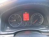 Volkswagen Golf 2.0 TDI Sportline Sportline - Volkswagen Golf: TDI Sportline