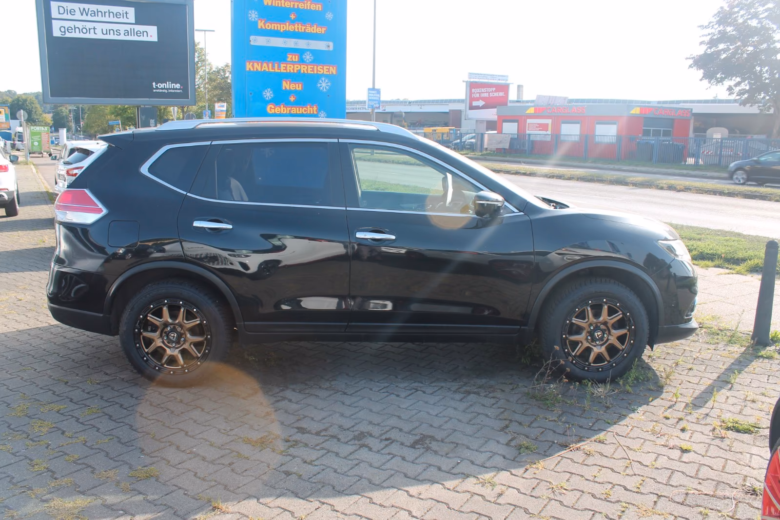 Nissan X-Trail 1.6 dCi Aut.*P-Dach*LED*AHK*Navi*360°