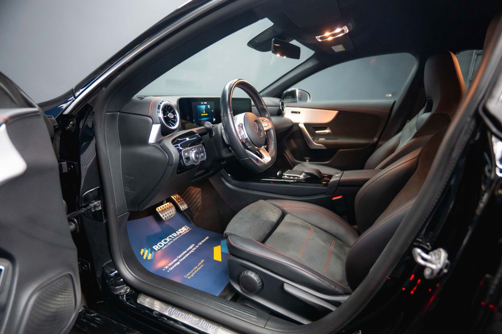 Fahrzeugabbildung Mercedes-Benz CLA 220 Shooting Brake AMG Line | ACC | LED