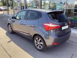 Hyundai ix20 Space Plus Automatik/GRA/SHZ/Kamera/Navi - Hyundai ix20: Space
