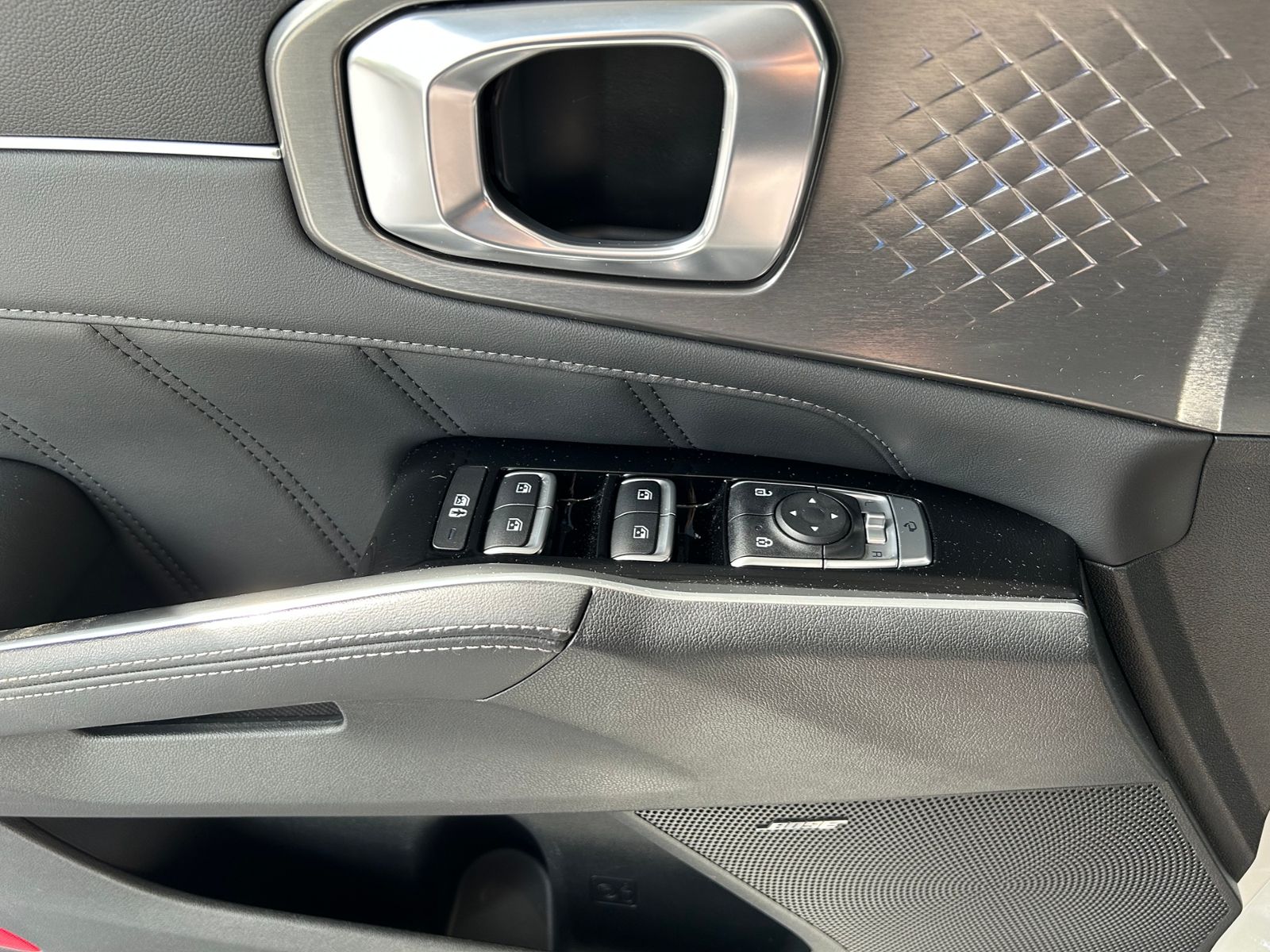 Fahrzeugabbildung Kia Sorento Hybrid HEV Spirit 2WD LEDER LED NAV 19"