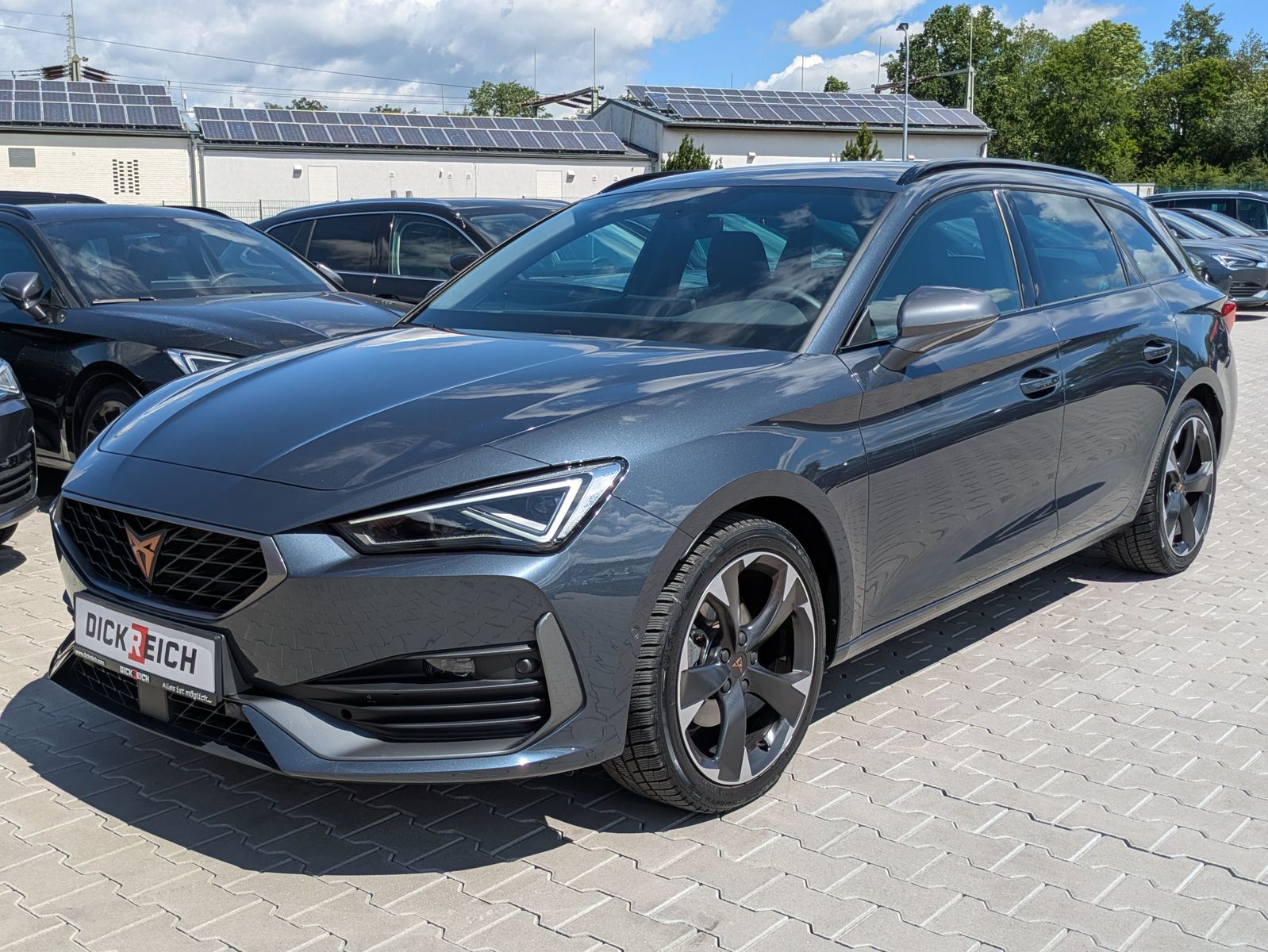 Fahrzeugabbildung CUPRA Leon 1.5 eTSI DSG MATRIX-LED*ACC*APP*KAMERA*18"
