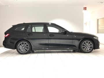 BMW 320iA Touring M-Sport LED PDC SHZ TEMP HEAD-UP