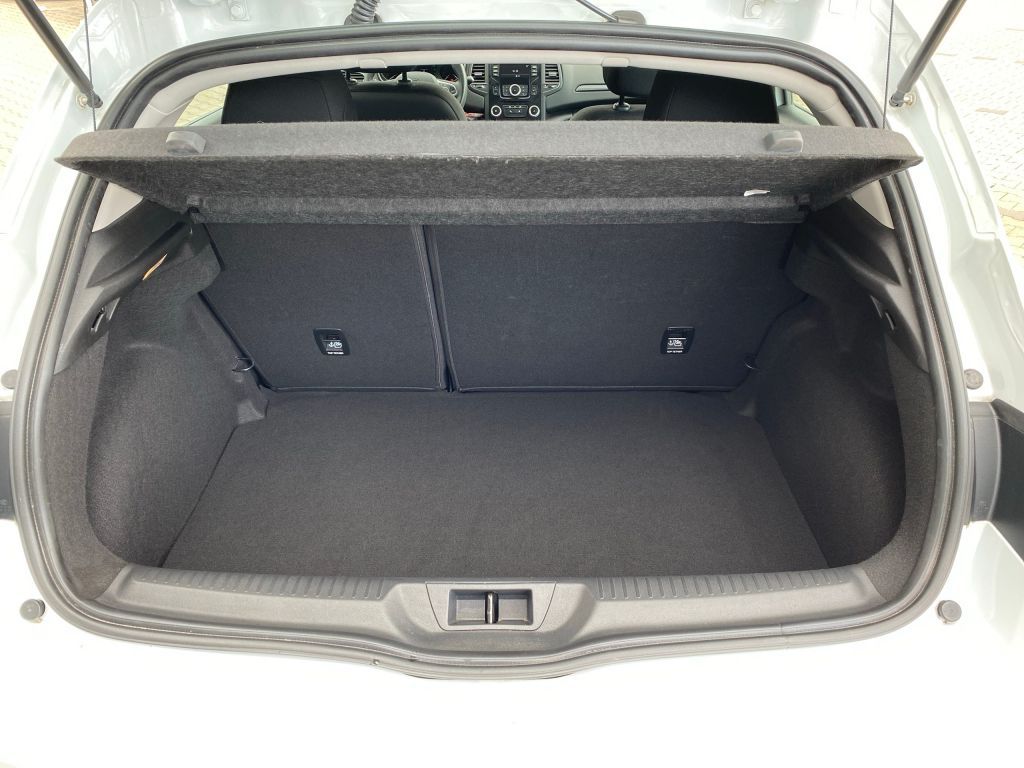 Fahrzeugabbildung Renault Megane TCe 115 GPF LIFE