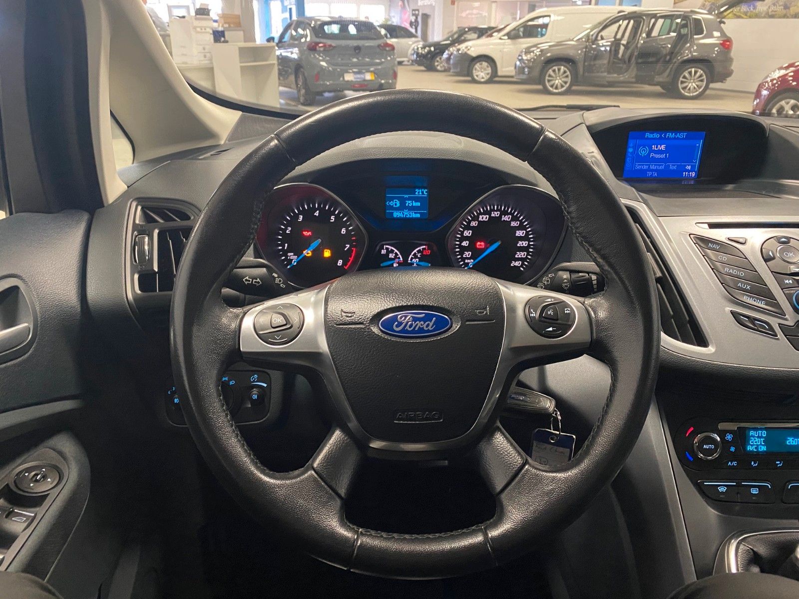 Fahrzeugabbildung Ford C-Max 1.0 EcoBoost SYNC Edition+AHK+NAVI+PDC+ALU