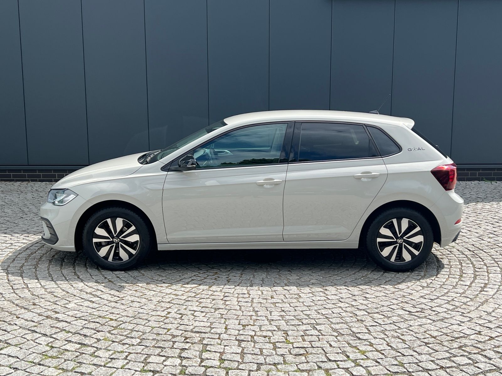 Fahrzeugabbildung Volkswagen Polo GOAL 1.0 TSI DSG *LED,App-Connect, 17'-LM*