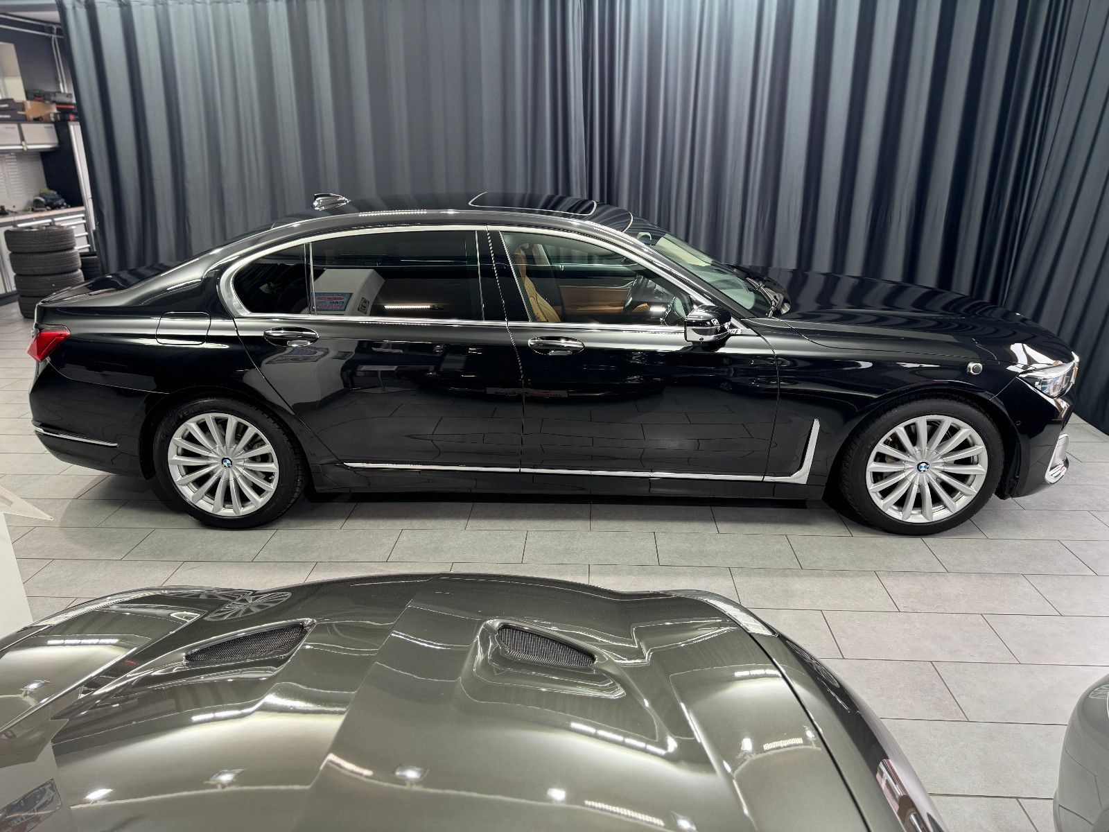 Fahrzeugabbildung BMW 730 Ld|TV|MASSAGE|LASER|SOFT-CLOSE|LANG|HARMAN|