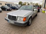 Mercedes-Benz W124 Mercedes Benz 230ce Coupe TEXT LESEN - Mercedes-Benz 230: Ce W124