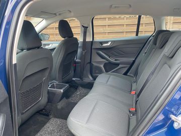 Ford Focus - 8