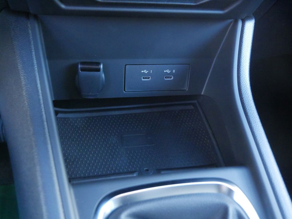 Fahrzeugabbildung Renault Captur Techno TCe 140 Mild Hybrid
