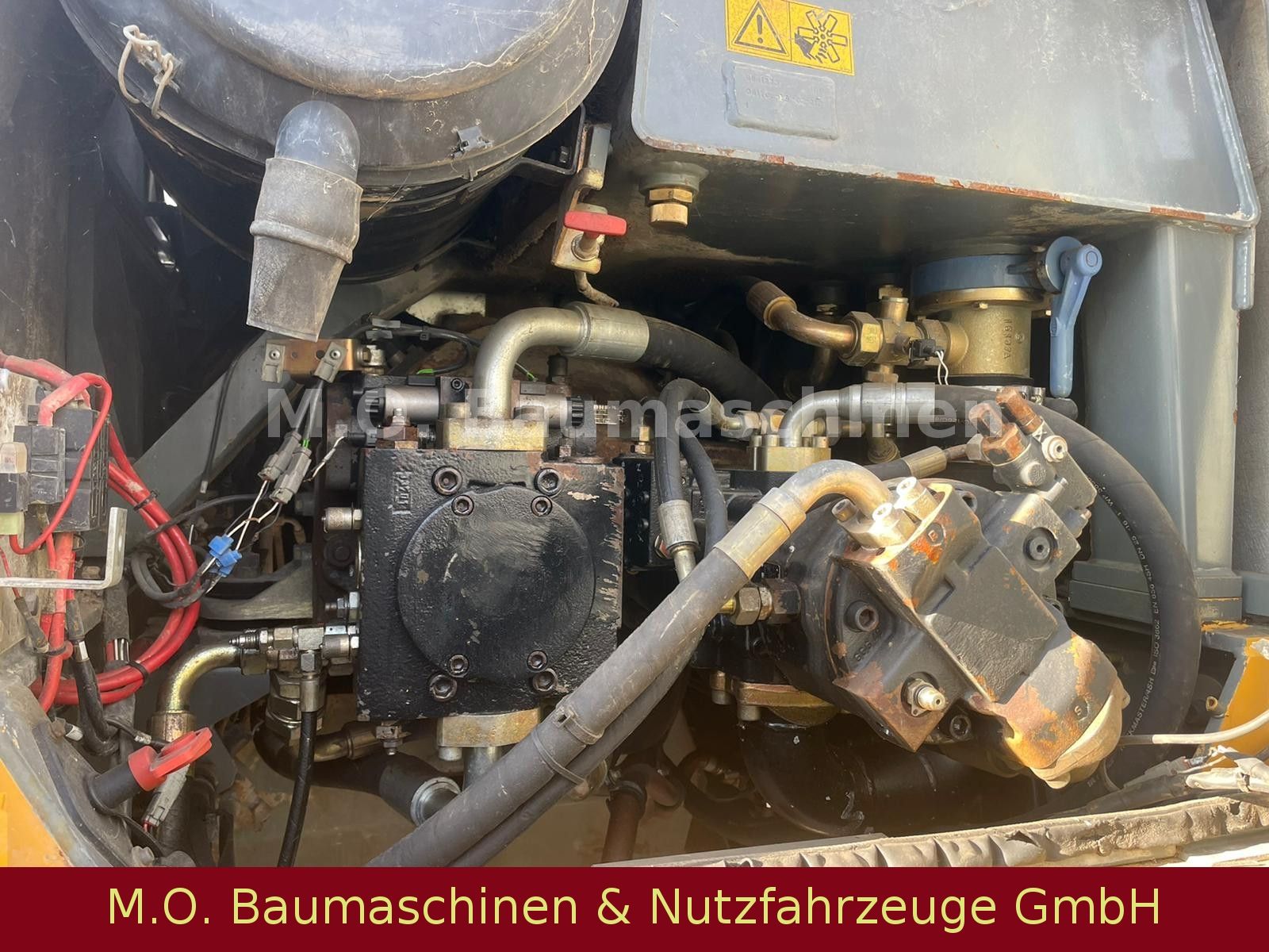 Fahrzeugabbildung Liebherr L 564  / Waage / AC / 24 t /