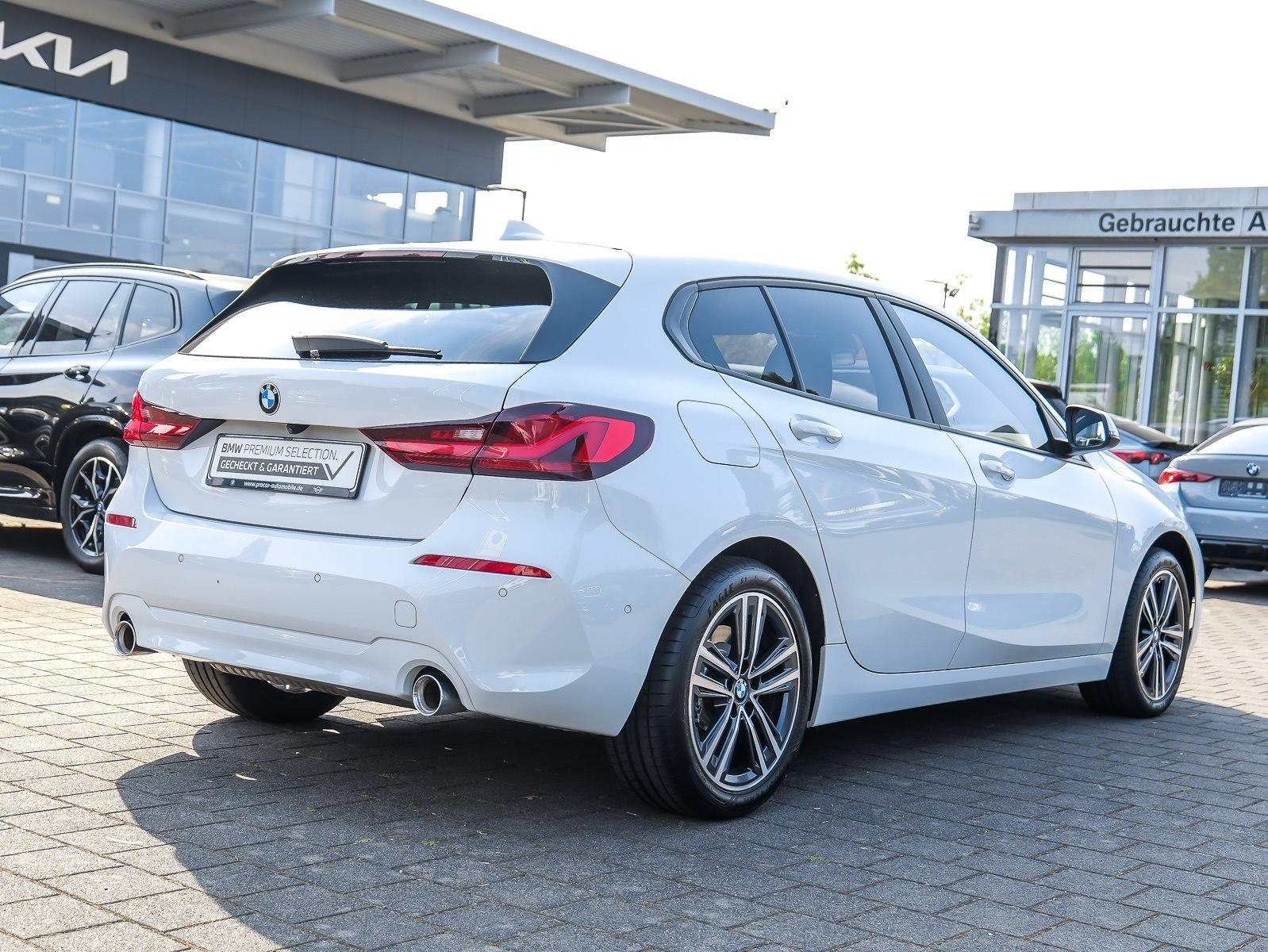 BMW 120i PANO ACC RFK NAVI LED Sound Syst. PDC V+H