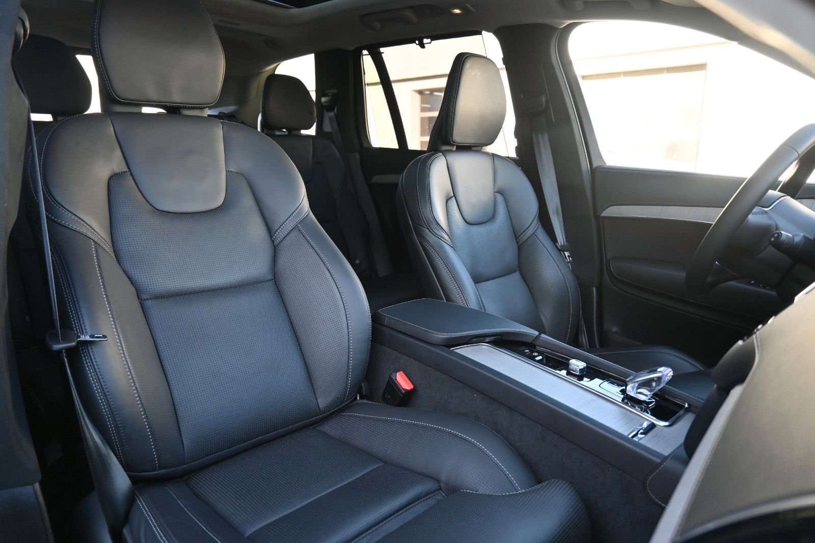 Fahrzeugabbildung Volvo XC90 B5D AWD Ultimate Bright*LED*PANO*STHZ*360*