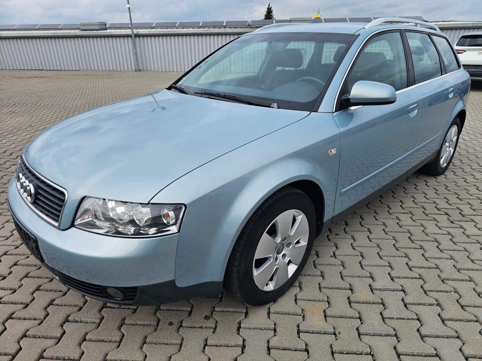 Audi A4 2.0i Avant