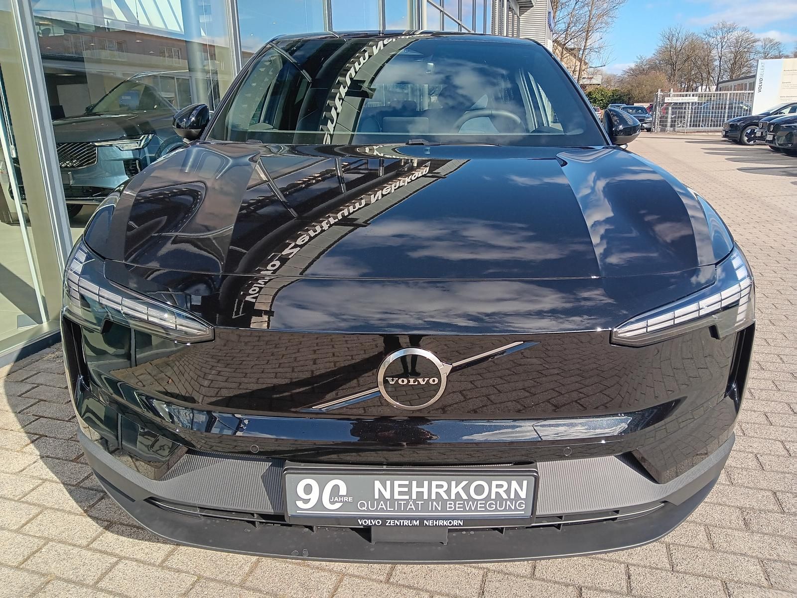 Fahrzeugabbildung Volvo EX30 Single Plus 2WD Pure Electric
