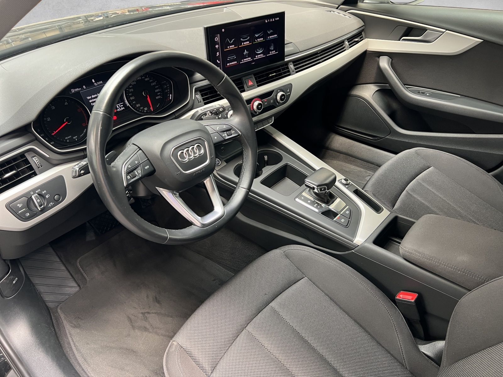 A4 Avant 2.0 TDI S-tronic*LED*AHK*ACC*Navi