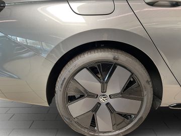 Bild 23 VW Passat Variant 2.0 TDI R-Line 4Motion