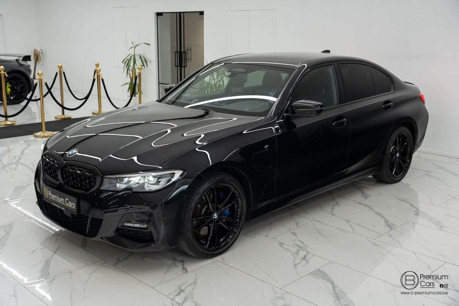 BMW 330 E hybrid M-Pakket! Hifi, Camera, zetelverwar imagem 3