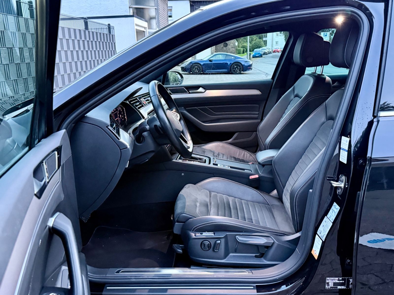 VW Passat Variant Elegance Automatik – Vorschaubild 27