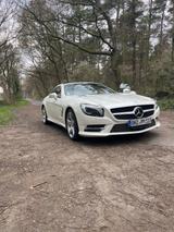 Mercedes-Benz SL 500 - - Mercedes-Benz SL 500 mit Benzin-Antrieb