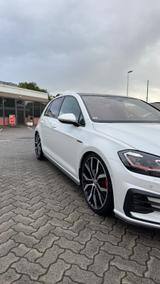 Volkswagen Golf 7.5 GTI *Nahezu Voll* - Volkswagen Golf: 7 GTI