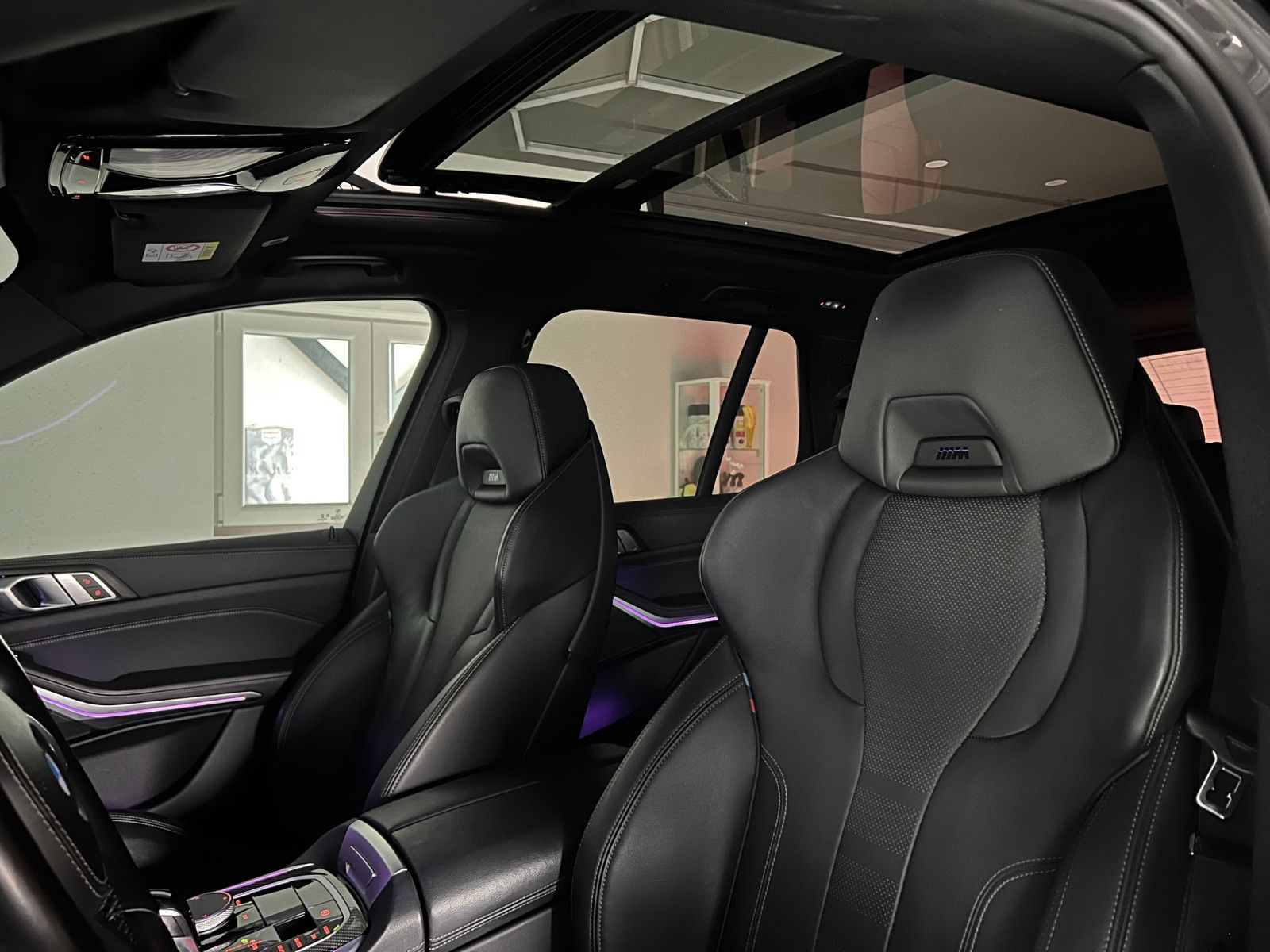 Fahrzeugabbildung BMW X5 xDrive 40 d M SPORT/LASER/AHK/PANO/DRAVITGRAU