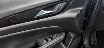 Opel Insignia - 11