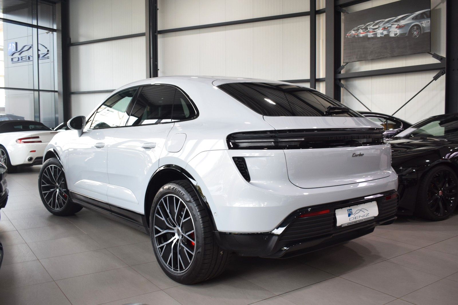 Porsche Macan Turbo Sport-Chrono Plus Carbon foto 2