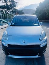 Peugeot Partner Peugeot Partner Tepee 1.5hdi 90c - Peugeot Partner mit Diesel-Antrieb: 1.9