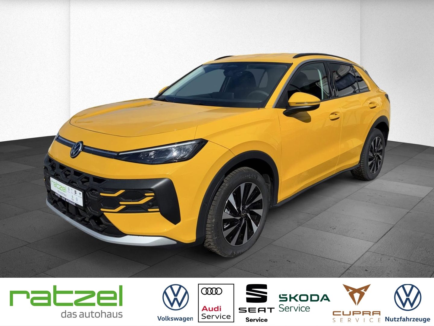 Fahrzeugabbildung Volkswagen T-Roc LIFE 1.5 eTSI 5J.Garantie+Navi+SHZ+PDC