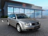 Audi A4 1.6 (Tüv und Service Neu) - Audi A4 mit Benzin-Antrieb: Kombi, 1.6