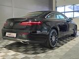 Mercedes-Benz E450 Coupe 4Matic Avantgarde°ACC°Pano°Spur°TWA°L - Mercedes-Benz: Schwarz
