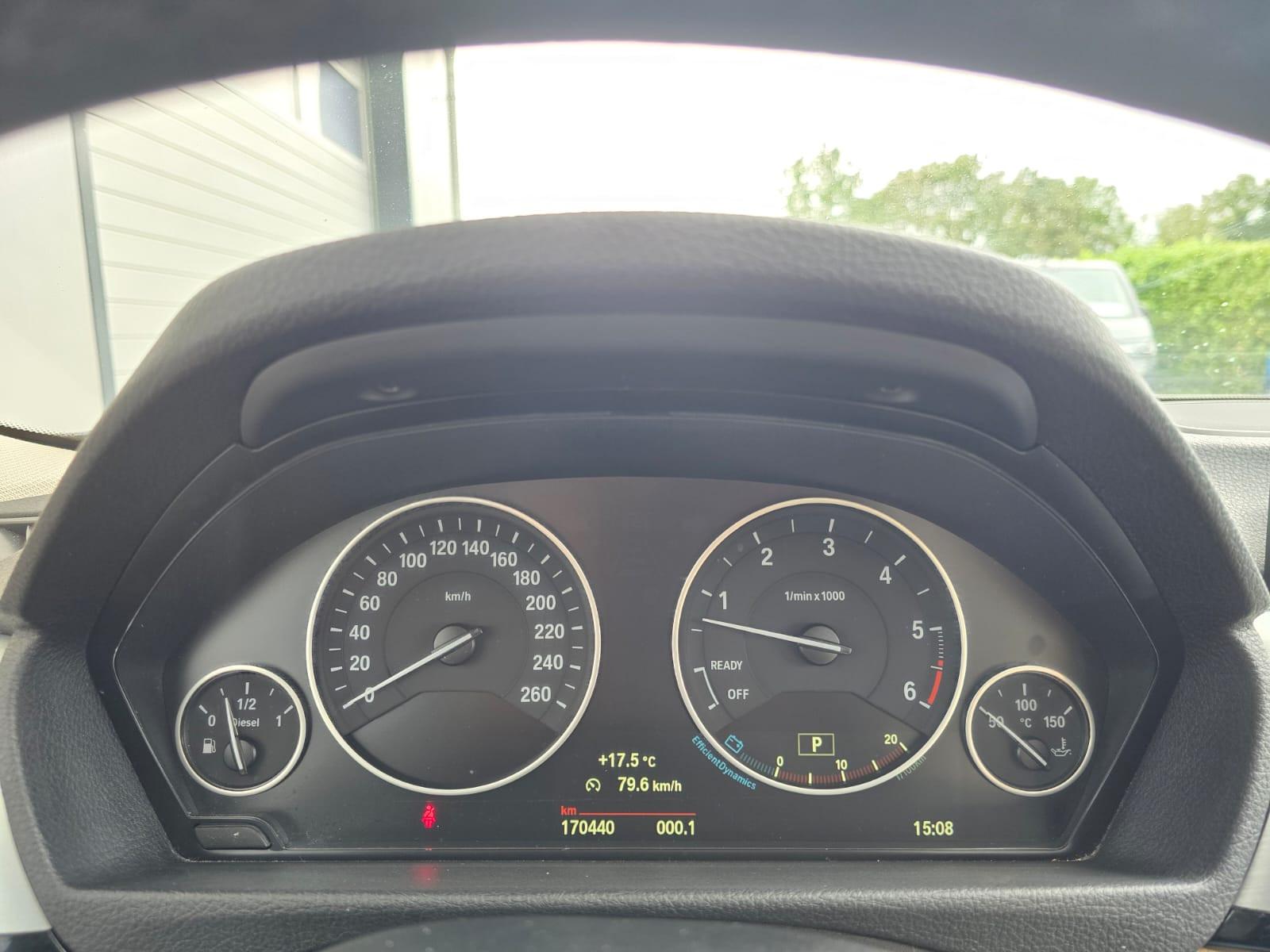BMW 330 d xDrive F31 Luxury Line 258 ch - BVA - Cuir - HUD - Toit panoramique - GPS