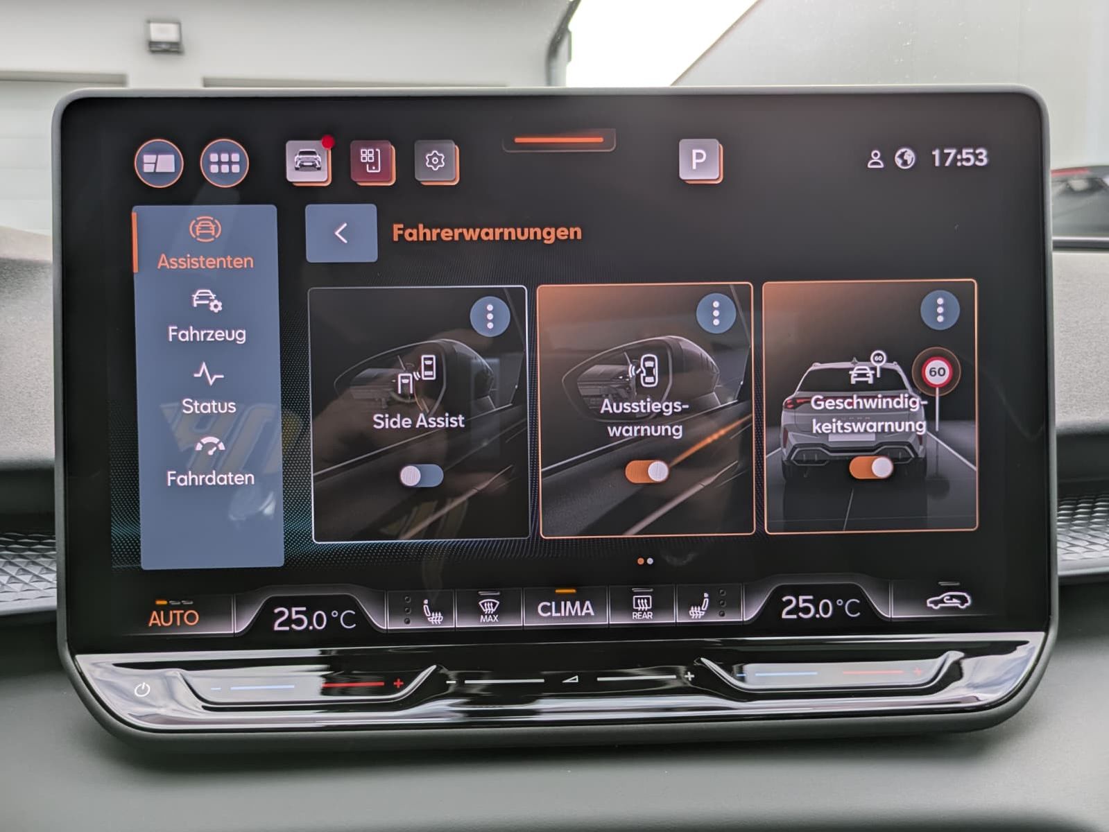 Fahrzeugabbildung CUPRA Terramar 2.0 TSI 4D VZ HUD*MATRIX*PANO*DCC*20"