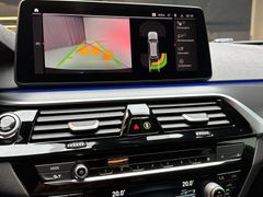 BMW 520 M Sport /LED/Kamera/Winterfreude/4-Zo.