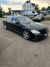 Mercedes-Benz S 63 AMG L AMG - Mercedes-Benz S 63 AMG mit Benzin-Antrieb: Automatik