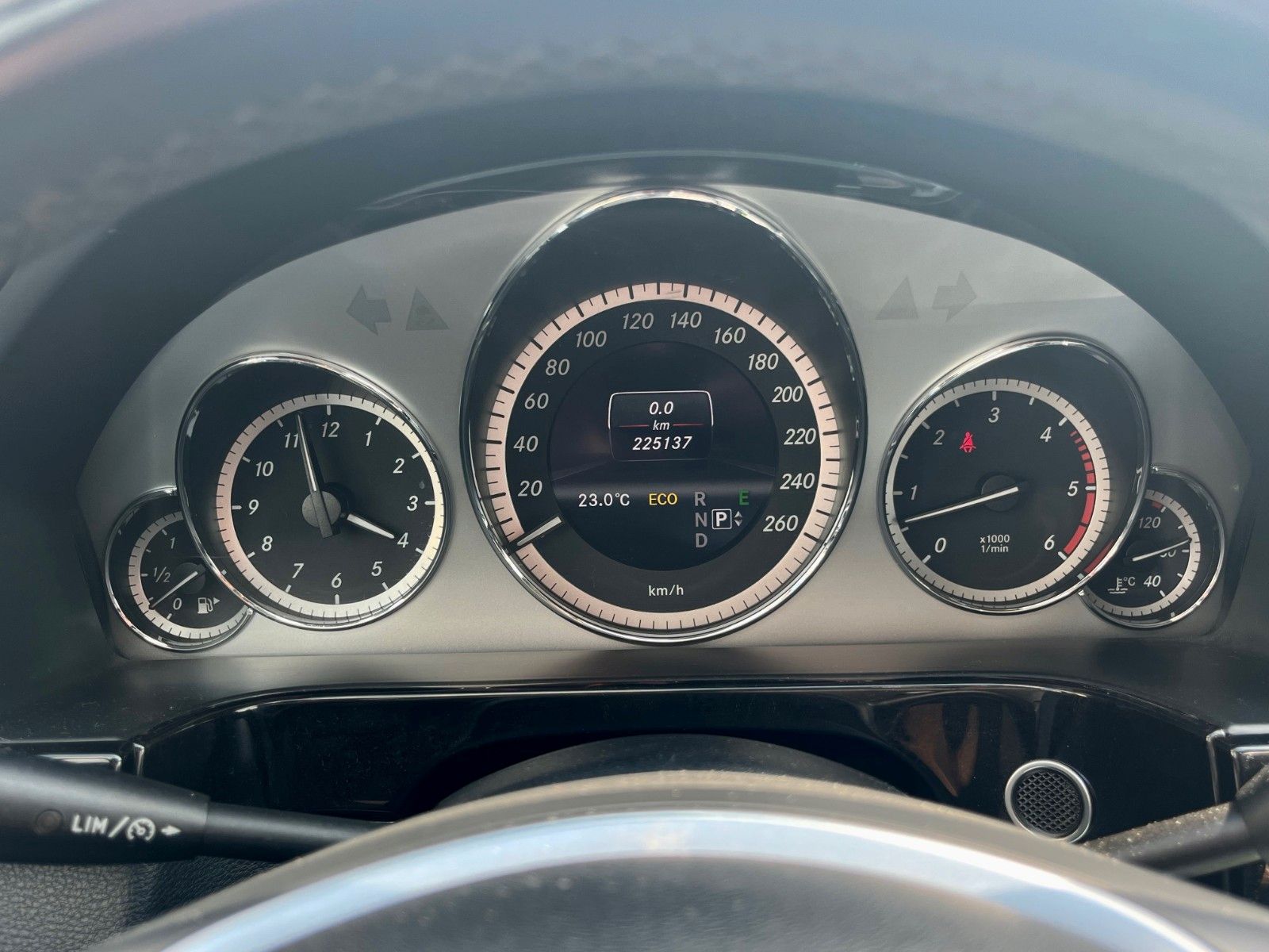 Fahrzeugabbildung Mercedes-Benz E 300 CDI Aut. AVANTGARDE Navi Xenon Leder AHK
