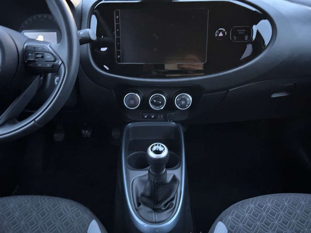 Fahrzeugabbildung Toyota Aygo X Team D