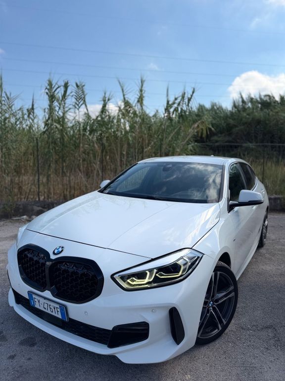 Image of BMW 118