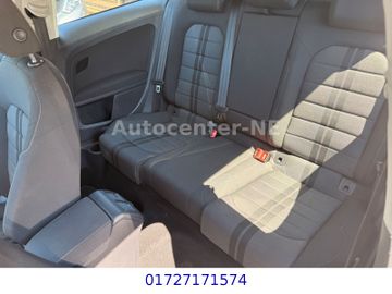Volkswagen Golf - 12