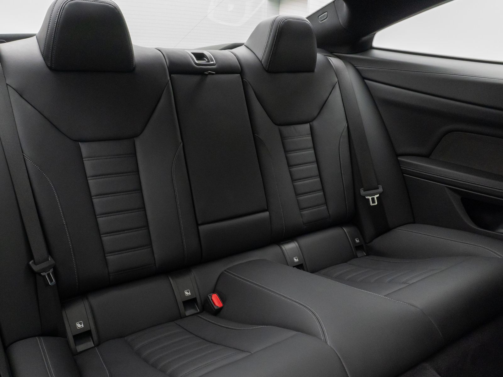 Fahrzeugabbildung BMW 420i Coupè Glasdach 360° DAB H/K Komfort Sport