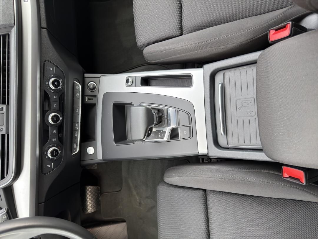 Fahrzeugabbildung Audi Q5 40 2.0 TDI quattro S-Line Kamera,LED,Navi,SHZ