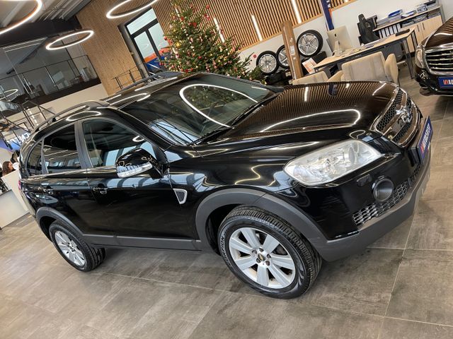 Chevrolet Captiva 2.0 D LT 4WD *7.SITZER*ALLRAD*KLIMA*