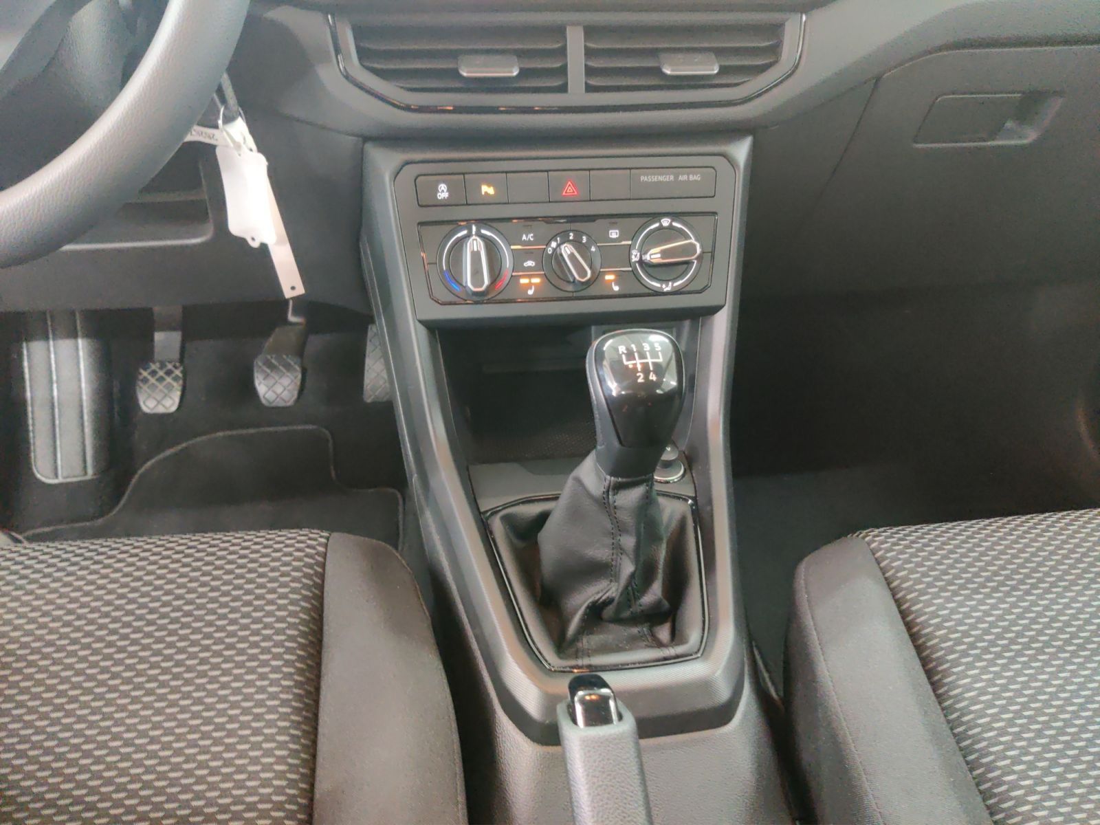 Volkswagen T-Cross - Bild 12