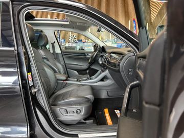 Skoda Kodiaq *7-SITZER*KEYLESS*PANO*MEMORY*AHK*LED*